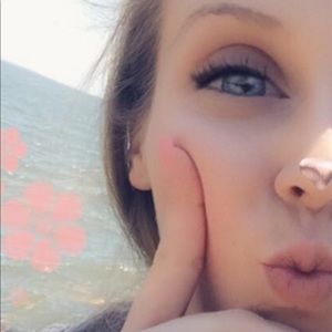 Meet your Posher, Jade